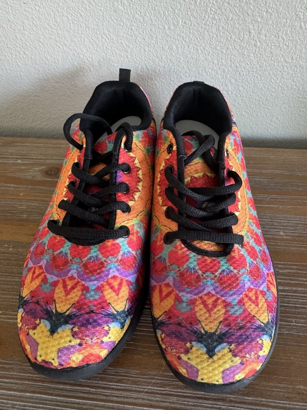 New Yes We vibe Sneakers Beautiful Vibrant Colors Ladies Sz 9 EU 40